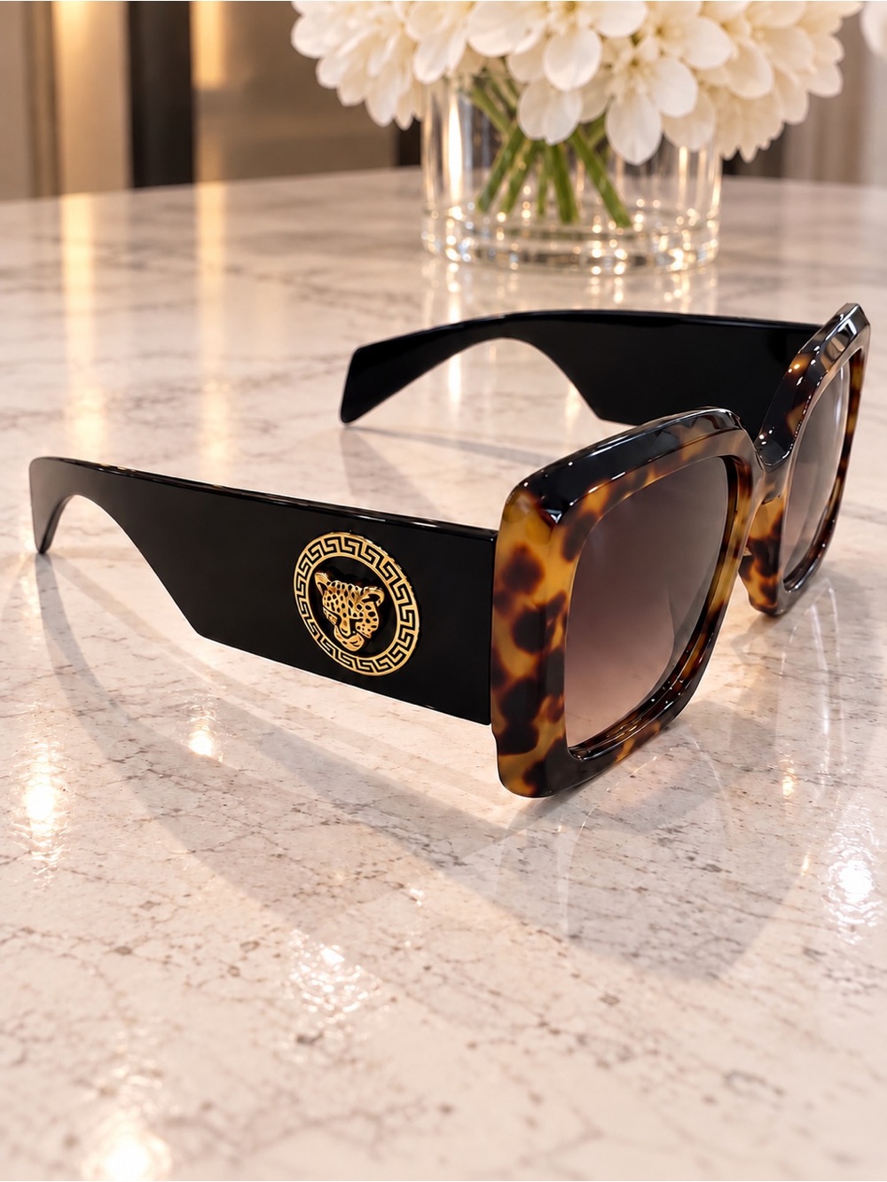Designer Inspired Black & Tortoiseshell Sunglasses